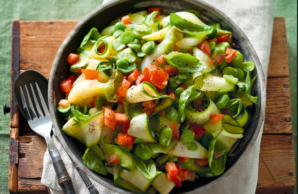 Recipes: Zucchini and Bean Salad with Bulgur